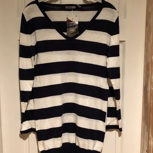 NWT MAK Navy & White Strip Light Sweater